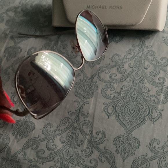 Michael Kors Sunglasses - Picture 5 of 5